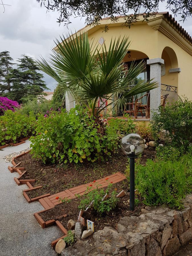 Villa Dettori San Teodoro  Extérieur photo